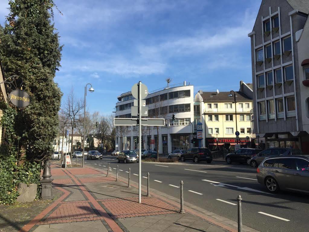 A&S Ferienwohnungen Roonstrasse Bonn Buitenkant foto